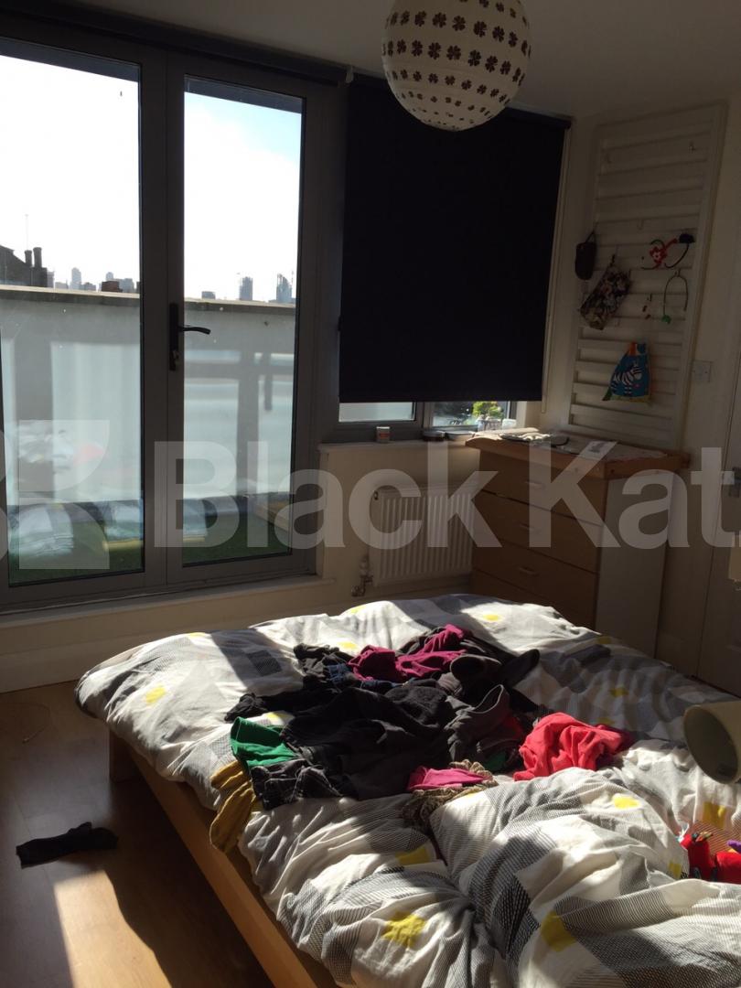 			New Instruction, 2 Bedroom, 1 bath, 1 reception Flat			 Balls Pond Road, ISLINGTON